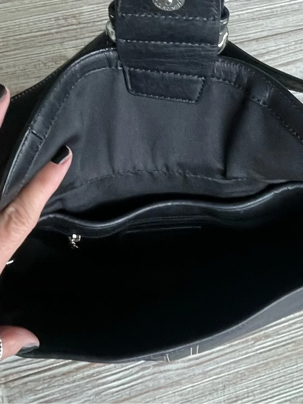 Vintage Coach Soho 10910 Y2K Black Leather Buckle Shoulder Bag
